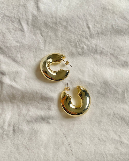Lia - gold