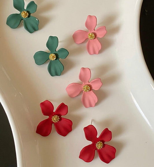 Flowers studs